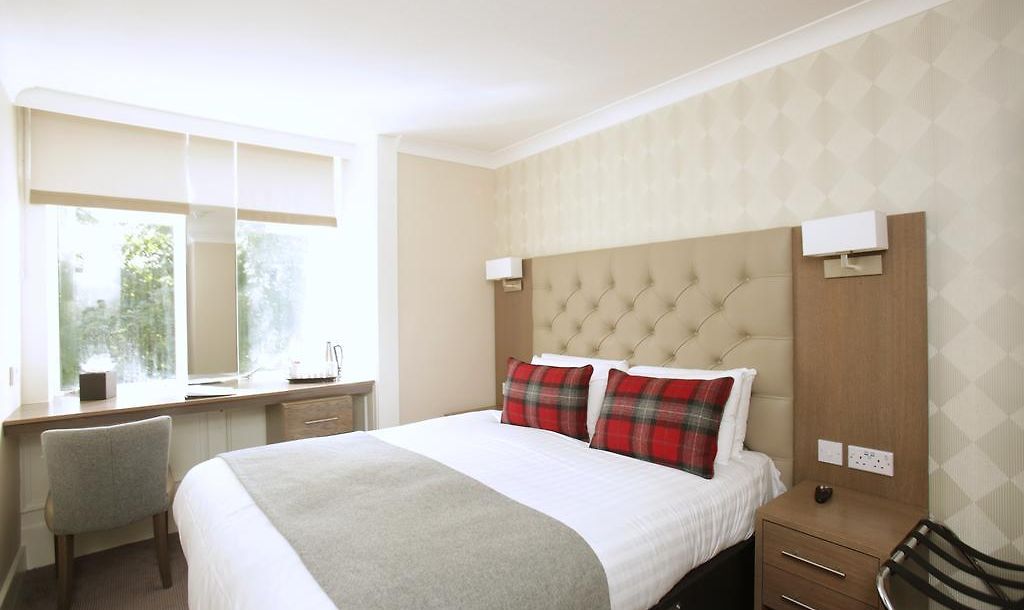 Ambassador Hotel Glasgow Family Accommodation North West - 